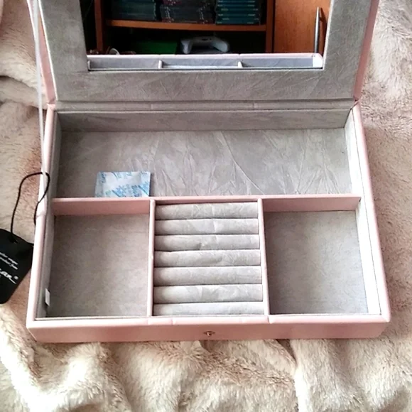 Tuscan Designs Pink Jewelry Box with Rhinestones on Lid - Picture 2 of 11